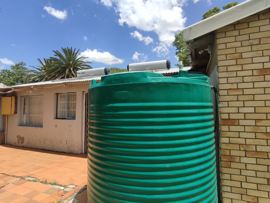 9 Bedroom Property for Sale in Brandwag Free State